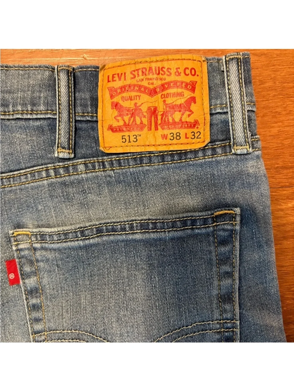 Levi’s 513 Slim Straight Jeans Men’s 38x32 Light Wash Denim Distressed Fade
